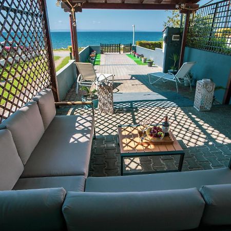 Seashell Luxury Apartment Nikiti  Eksteriør billede