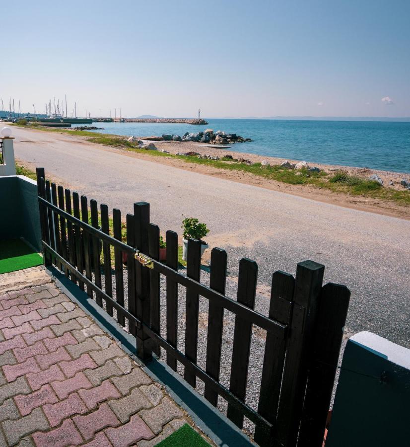 Seashell Luxury Apartment Nikiti  Eksteriør billede